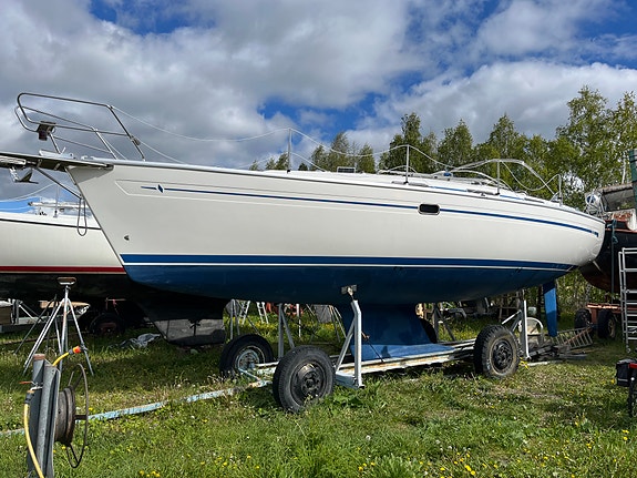 Bavaria 37, tre kabiner 2 of 11