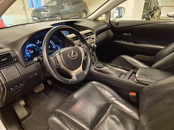 Lexus RX450h 9 of 15