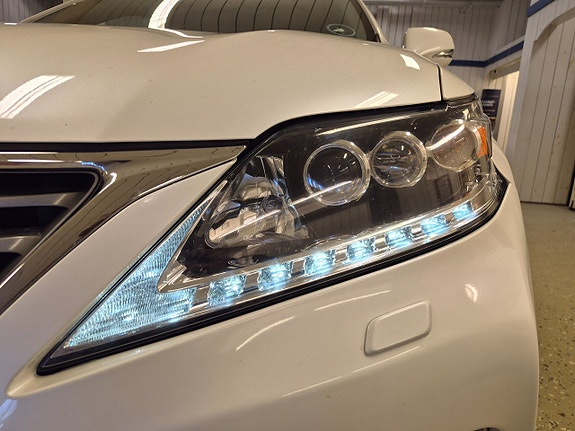 Lexus RX450h 8 of 15