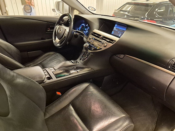 Lexus RX450h 11 of 15