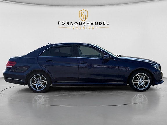 Mercedes-Benz E250 4 of 5