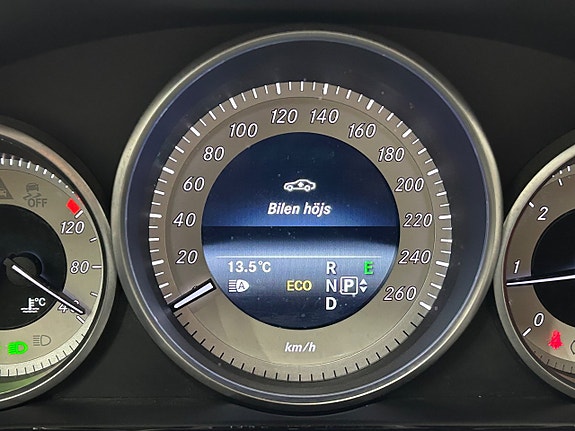 Mercedes-Benz E250 13 of 15