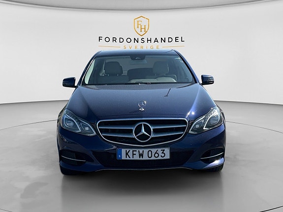 Mercedes-Benz E250 2 of 5