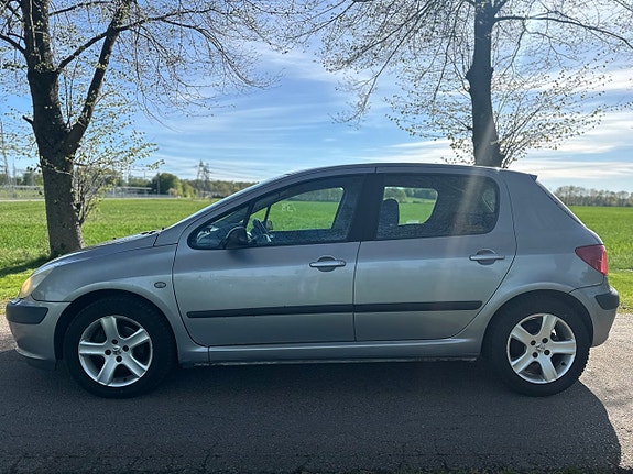 Peugeot 307 8 of 15