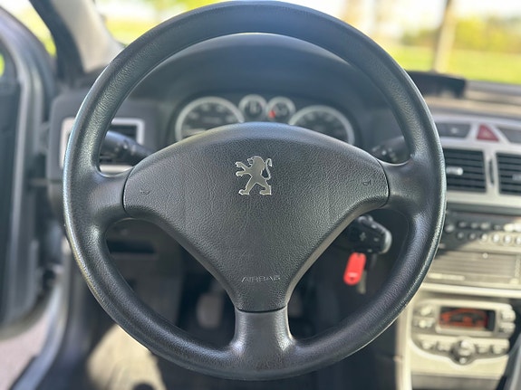 Peugeot 307 14 of 15