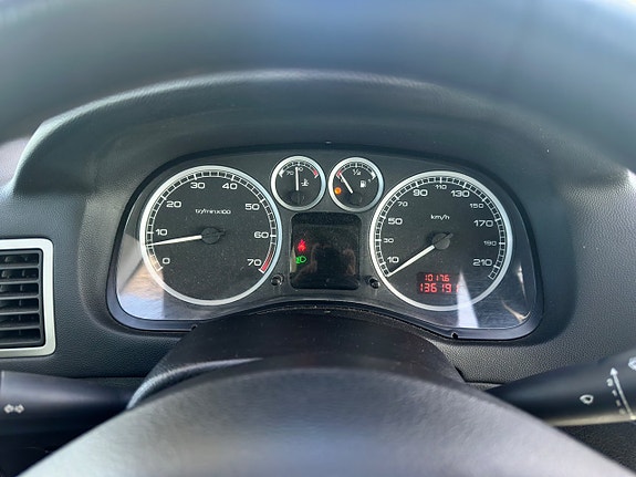 Peugeot 307 13 of 15