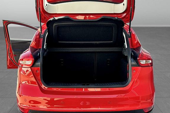 Ford Focus 9 of 9