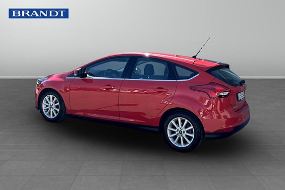 Ford Focus 2 of 5