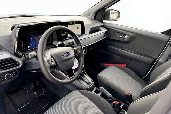 Ford Transit Courier 4 of 5