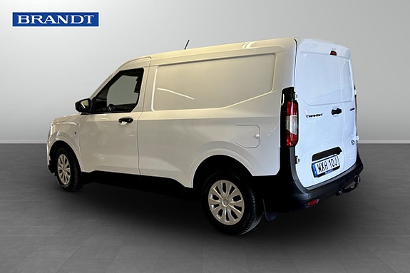 Ford Transit Courier 2 of 5