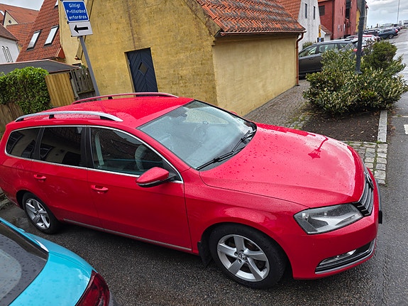 Volkswagen Passat 2 of 4
