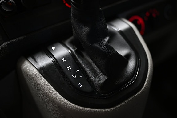Volkswagen Transporter 24 of 30