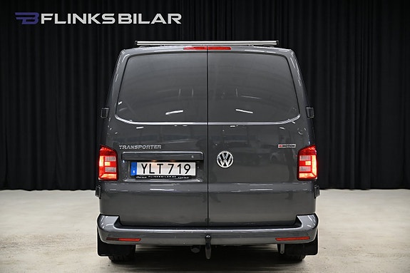 Volkswagen Transporter 15 of 30