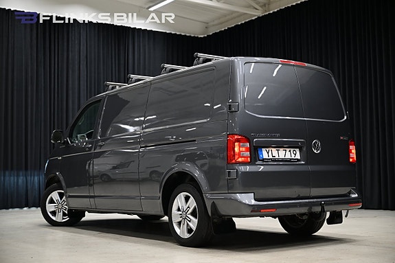 Volkswagen Transporter 7 of 30
