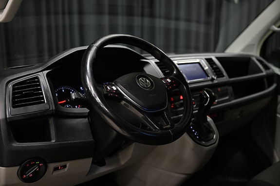Volkswagen Transporter 19 of 30
