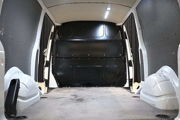 Volkswagen Transporter 10 of 29