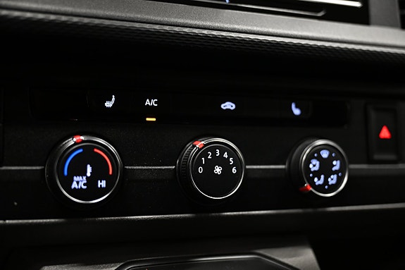 Volkswagen Transporter 22 of 29