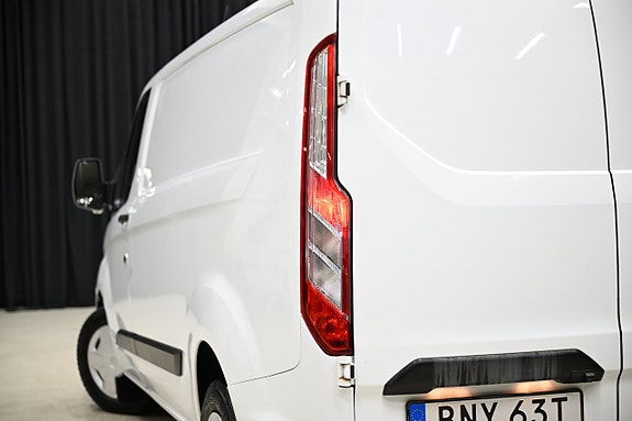 Ford Transit Custom 10 of 25