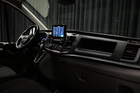 Ford Transit Custom 24 of 25