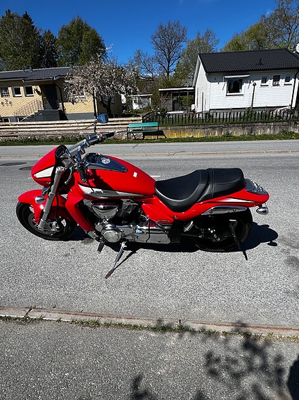 Suzuki VZR1800 Intruder 7 of 10