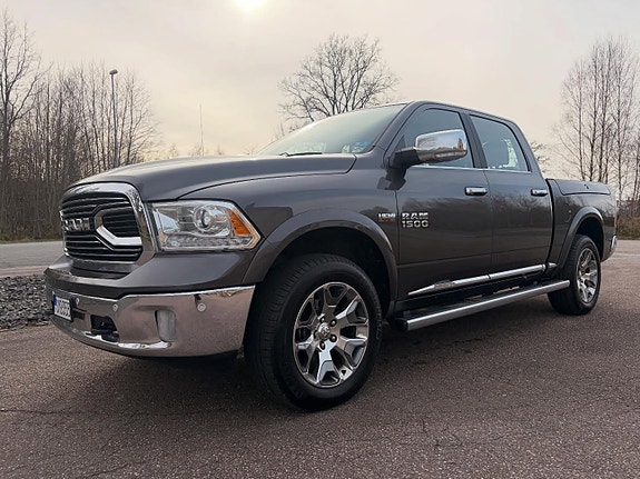 Dodge RAM 1500 3 of 5