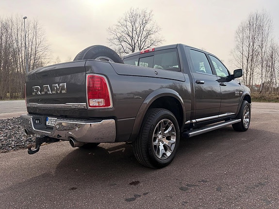 Dodge RAM 1500 4 of 5