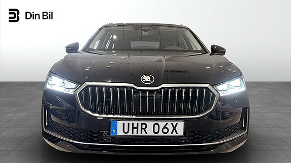 Skoda Superb 8 of 23
