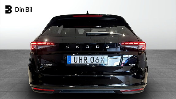 Skoda Superb 10 of 23