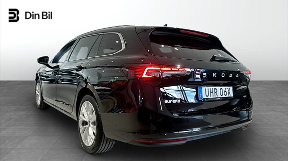 Skoda Superb 6 of 23
