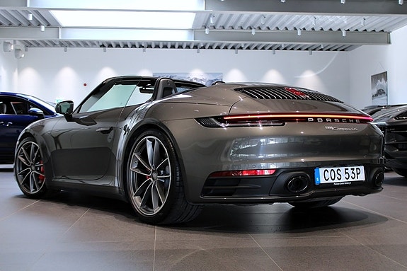 Porsche 911 2 of 5