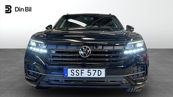 Volkswagen Touareg 4 of 5