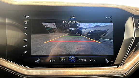 Volkswagen Touareg 16 of 20