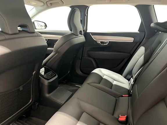 Volvo V90 6 of 14