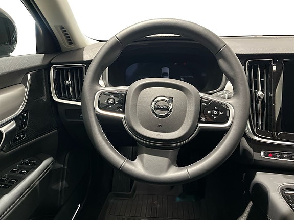 Volvo V90 10 of 14