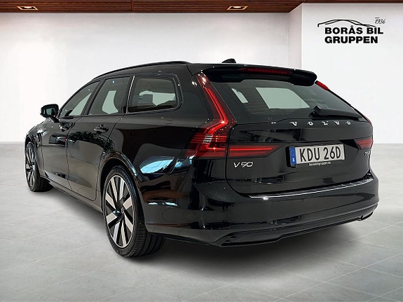 Volvo V90 2 of 14