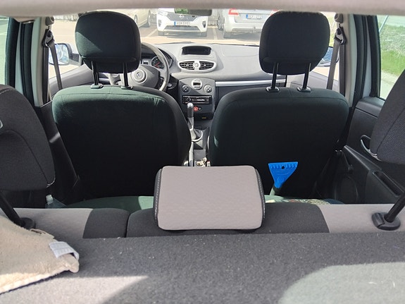 Renault Clio 2 of 5