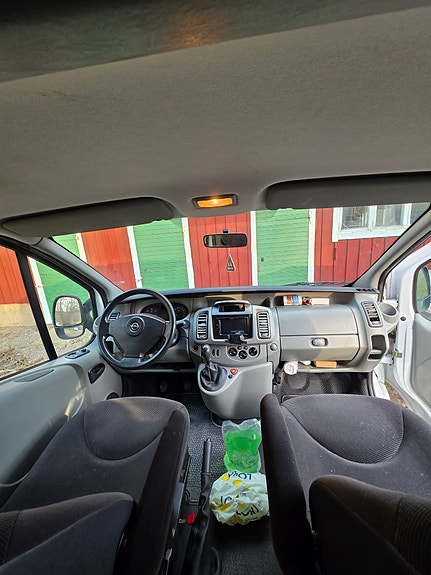 Opel Vivaro 4 of 5