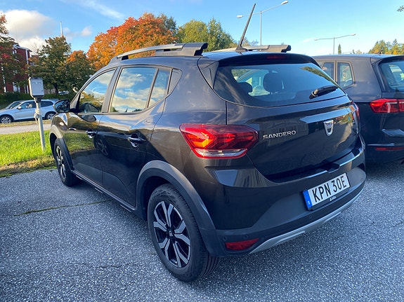Dacia Sandero Stepway 2 of 8