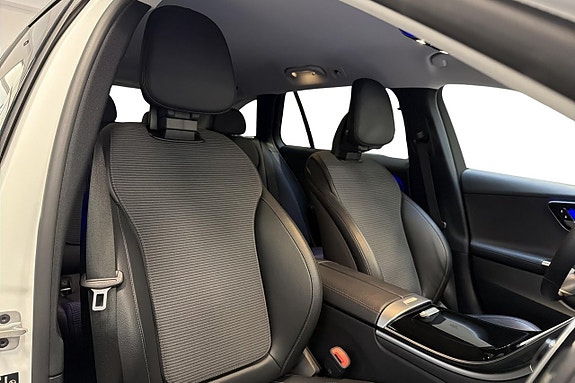 Mercedes-Benz C300 12 of 15