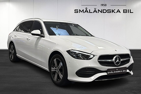 Mercedes-Benz C300 2 of 5