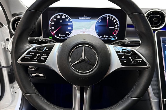 Mercedes-Benz C300 7 of 15