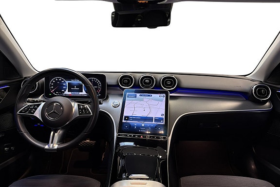 Mercedes-Benz C300 5 of 5