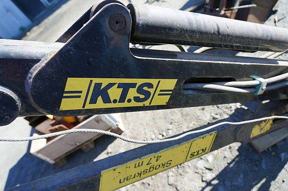 KTS 4,7 m 3-punktsmonterad skogskran med vinsch 3 of 12