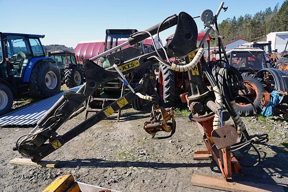 KTS 4,7 m 3-punktsmonterad skogskran med vinsch 2 of 12