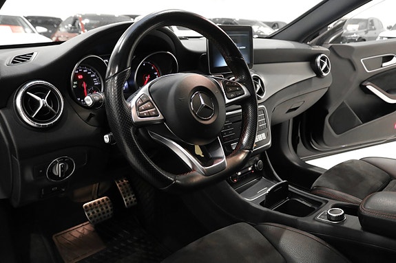Mercedes-Benz CLA220 d 12 of 29