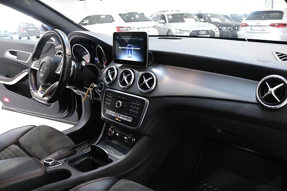 Mercedes-Benz CLA220 d 14 of 29