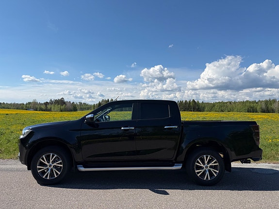 Isuzu D-max 4 of 5