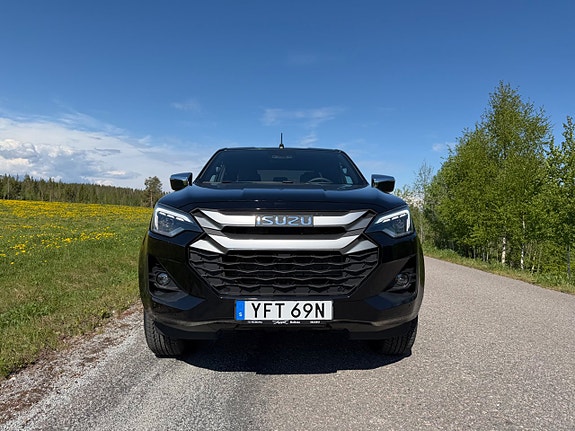 Isuzu D-max 2 of 5