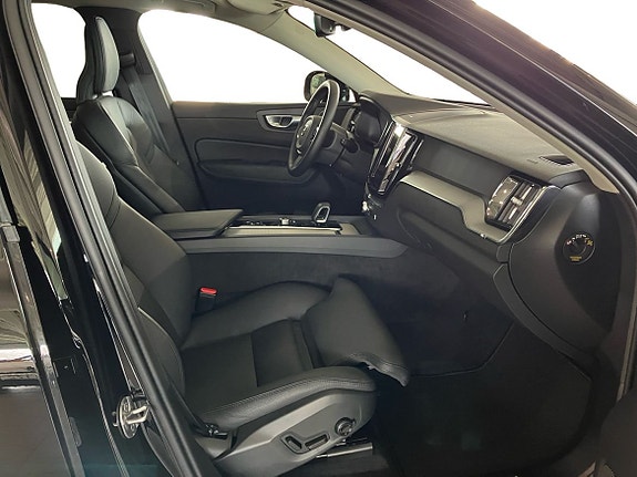 Volvo XC60 5 of 16