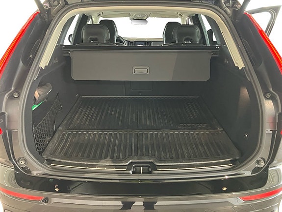 Volvo XC60 14 of 16
